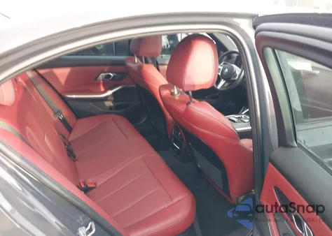 2023 BMW 3 Series 330E z USA, uszkodzony, nr VIN 3MW39FF09P8C97635